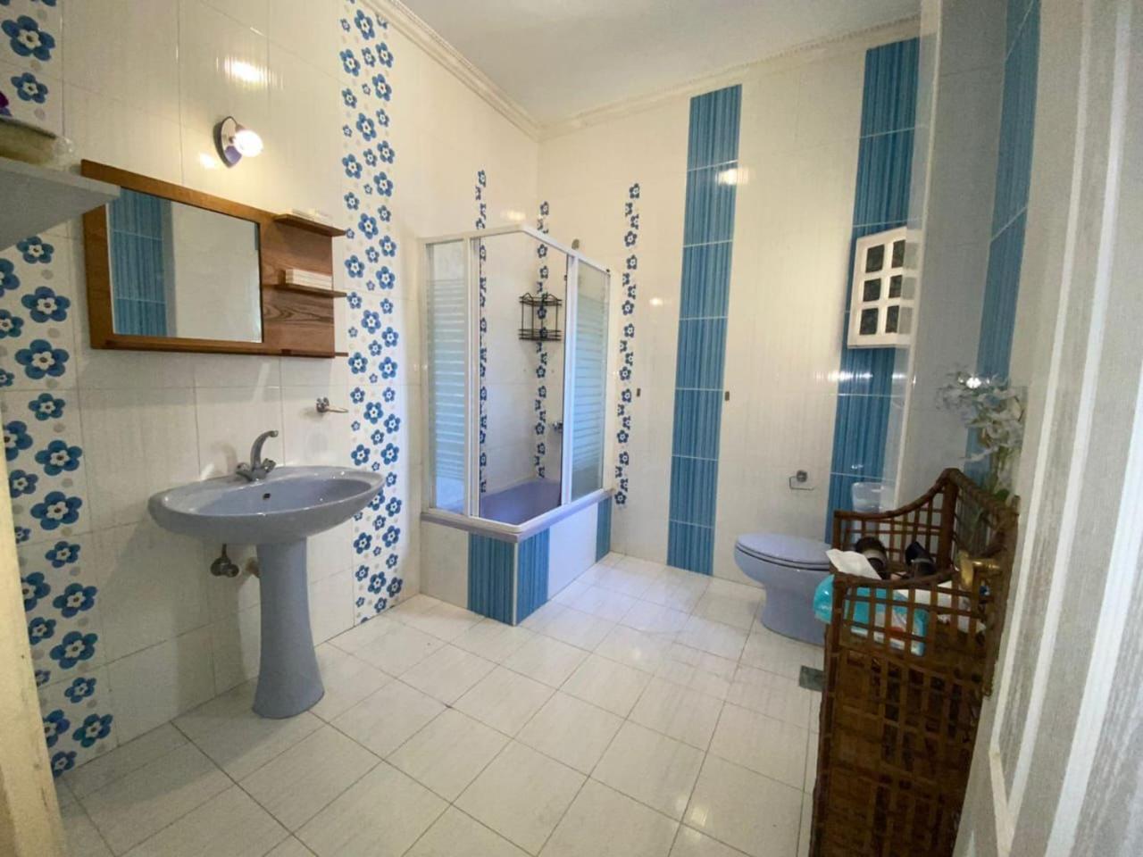 Blue Gate Vila *